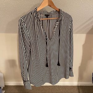 Ann Taylor black a white stripe blouse